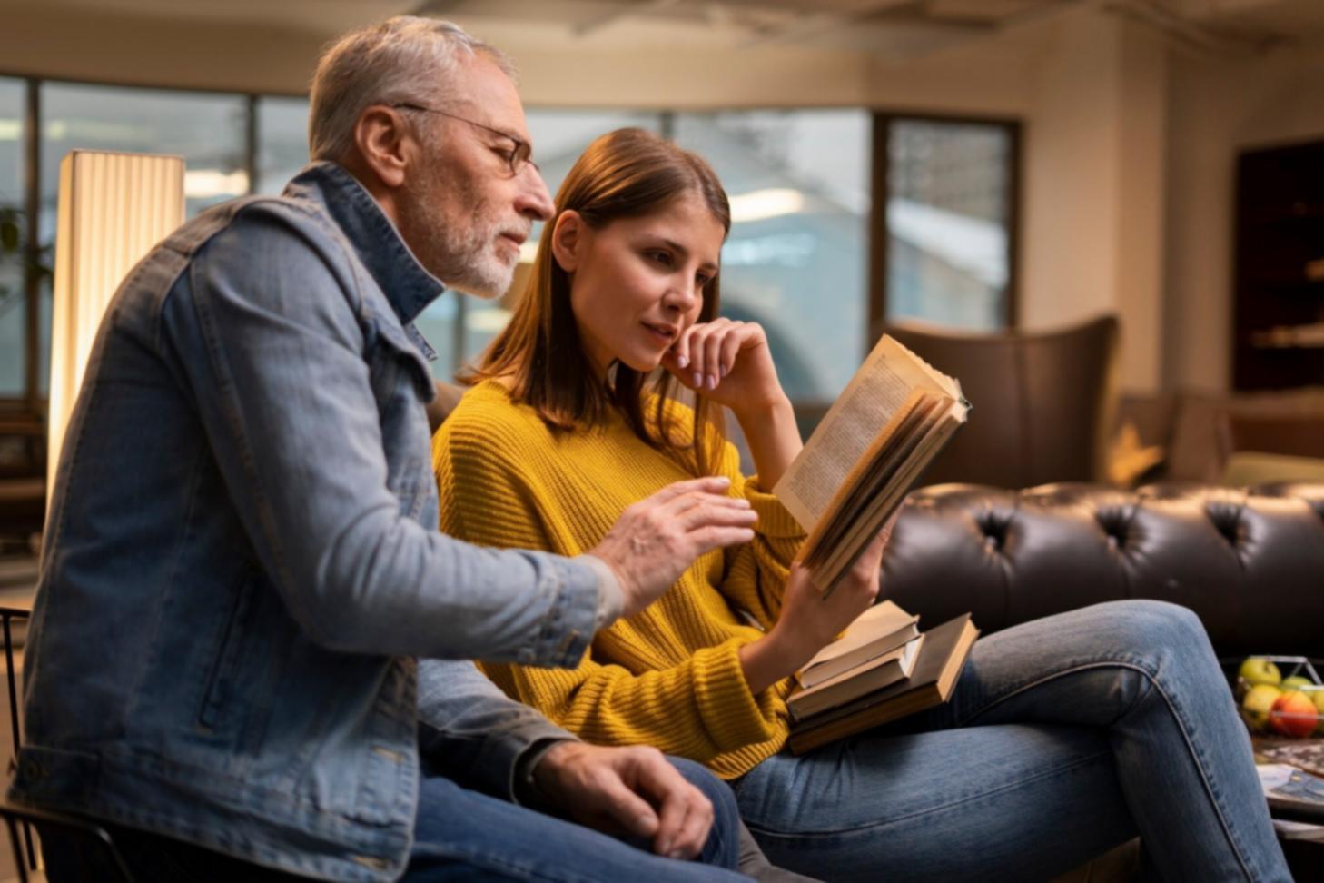Nahaufnahme von Budgetplanung am Laptop